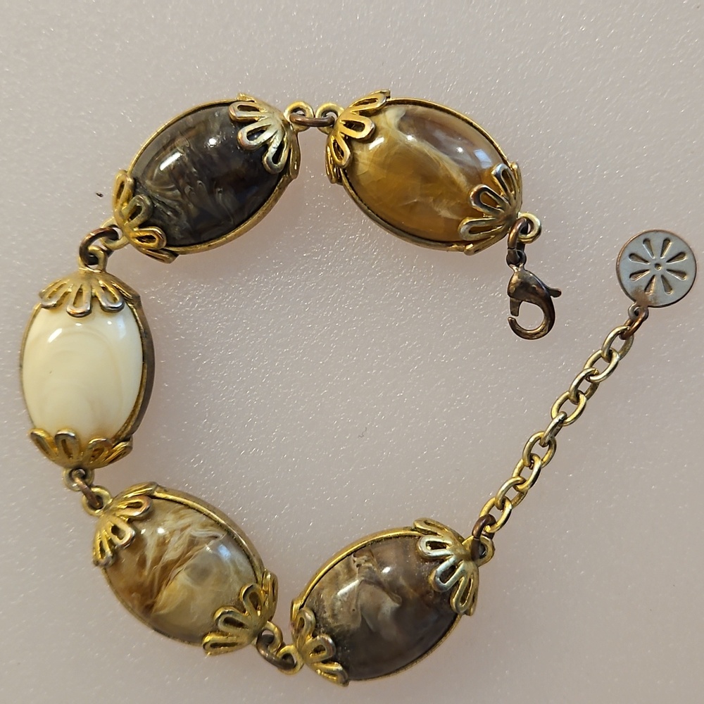 A lot of 4 Pieces Brown topaz Crystal faux gemstone Set And a Link Bracelet - Picture 9 of 11